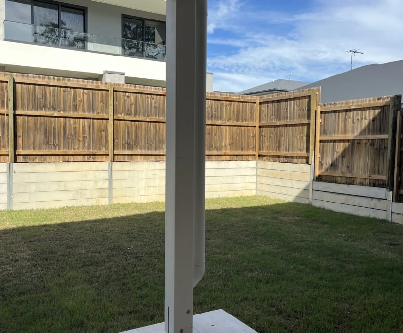 $230, Share-house, 4 bathrooms, Pallara QLD 4110