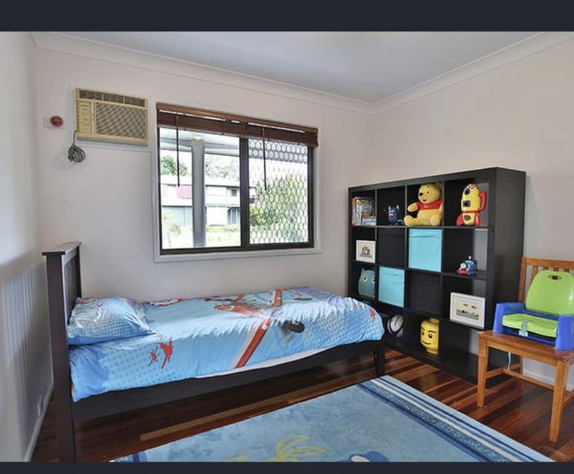 Room for Rent in Ferny Grove, Brisbane 300, Flexi...