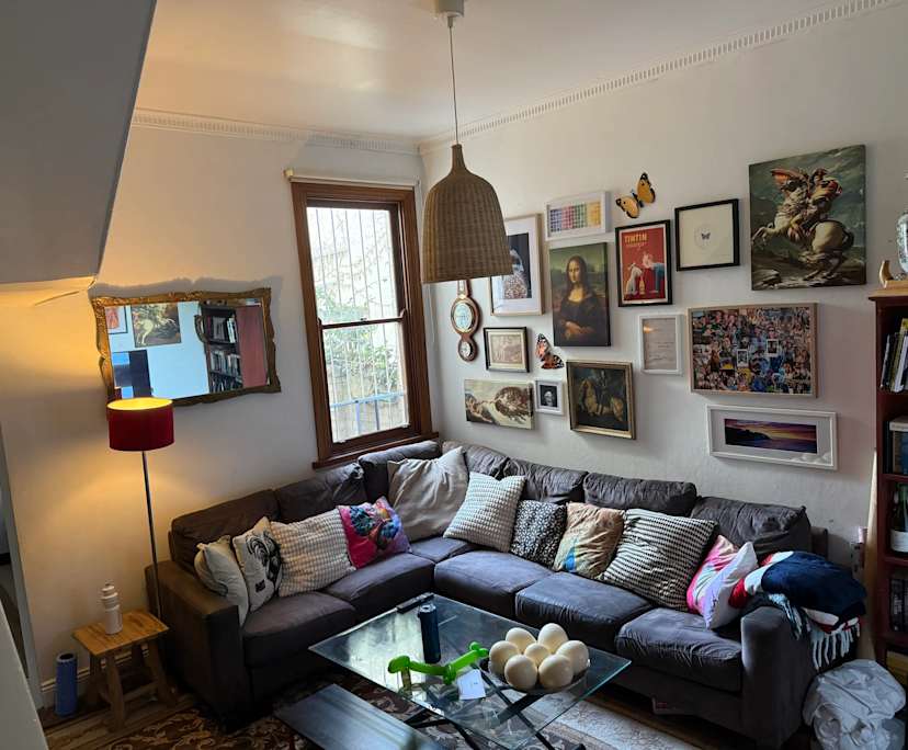 Furnished room in a share house