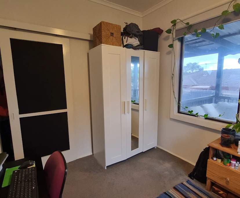 Unfurnished room in a share house