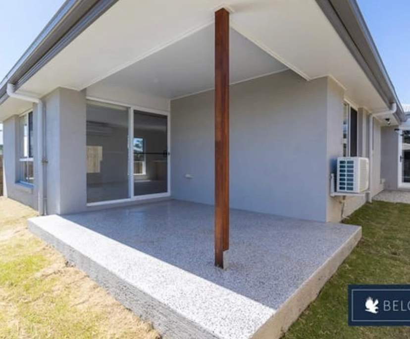 Unfurnished room with own bathroom