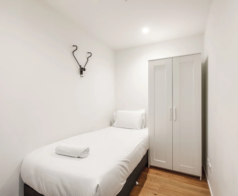 $750, Whole-property, 2 bathrooms, West Melbourne VIC 3003