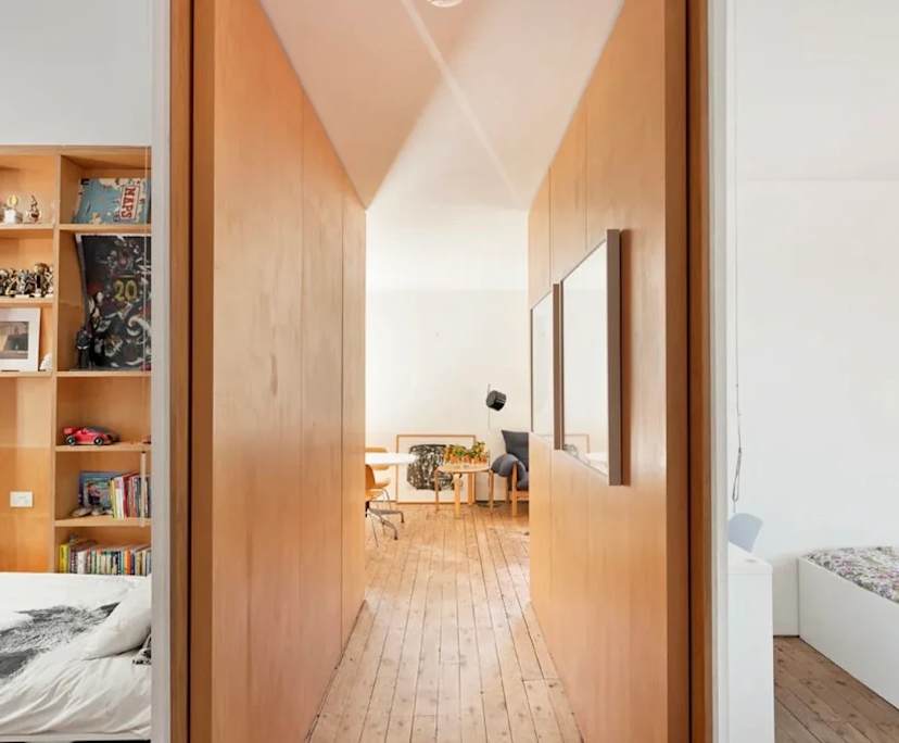 Unfurnished room in a flatshare