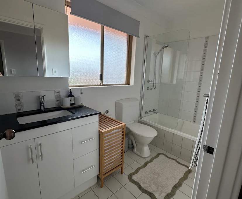 $850, Whole-property, 3 bathrooms, Woodlands WA 6018