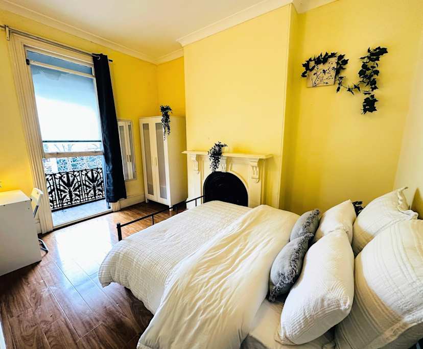 $370, Flatshare, 6 bathrooms, Newtown NSW 2042