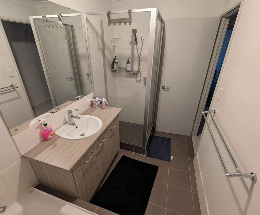 $245, Share-house, 3 bathrooms, Harrisdale WA 6112