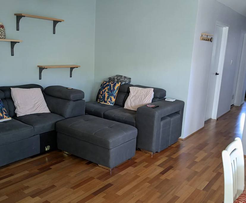 $300, Flatshare, 2 bathrooms, Yeronga QLD 4105