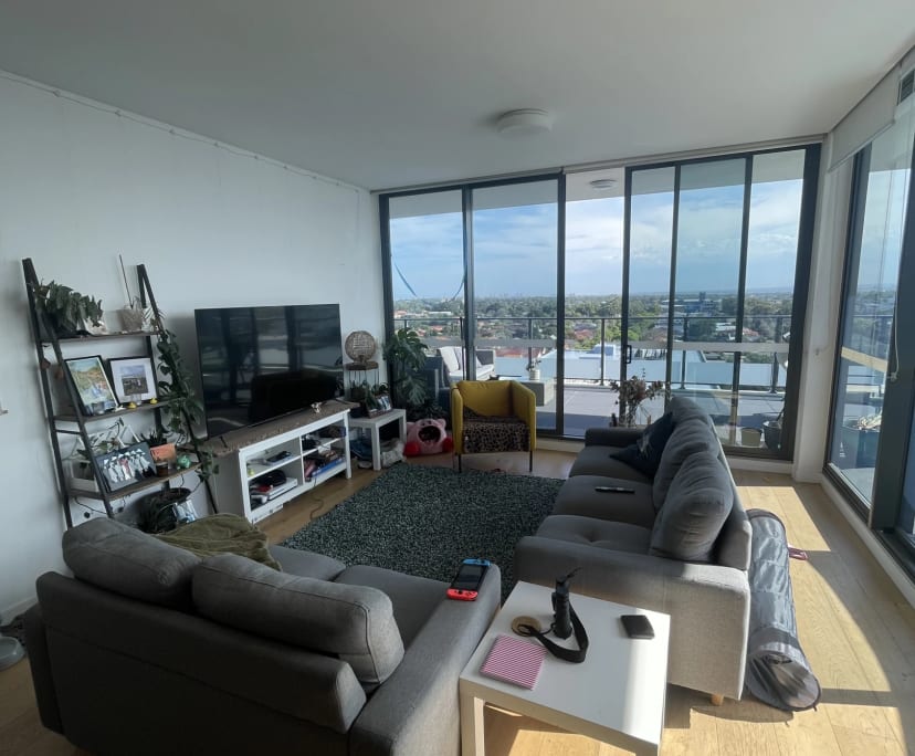 Unfurnished room in a flatshare
