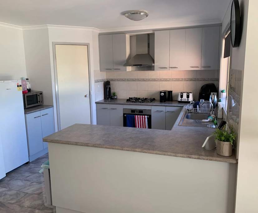 $350, Share-house, 2 bathrooms, Kangaroo Flat VIC 3555