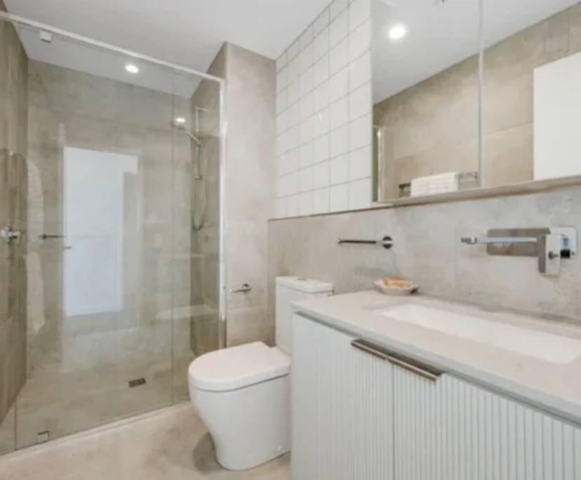 $450, Flatshare, 4 bathrooms, Newport QLD 4020