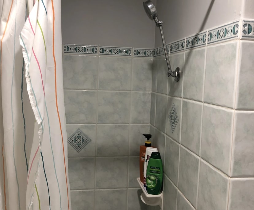 Room for Rent in Templemore Drive, Heathridge, Perth...