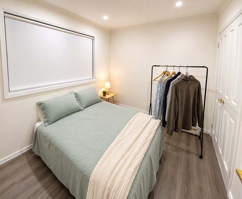 Furnished room in a share house
