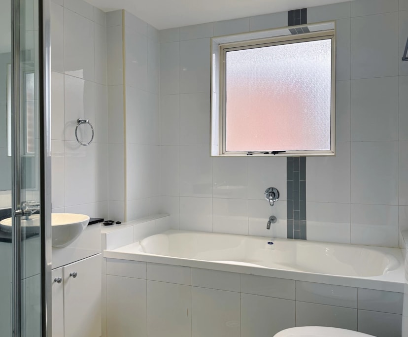 $550, Flatshare, 3 bathrooms, Wolli Creek NSW 2205