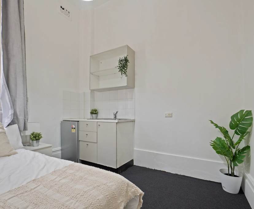 $330, Flatshare, 6 bathrooms, Surry Hills NSW 2010