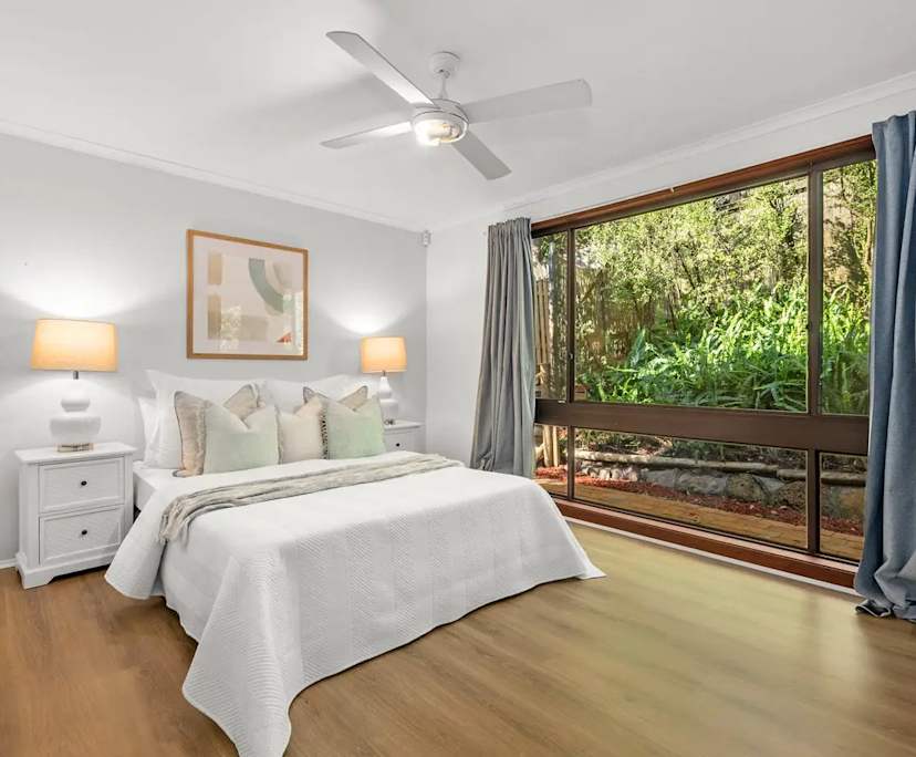 Furnished room with ensuite in a share house