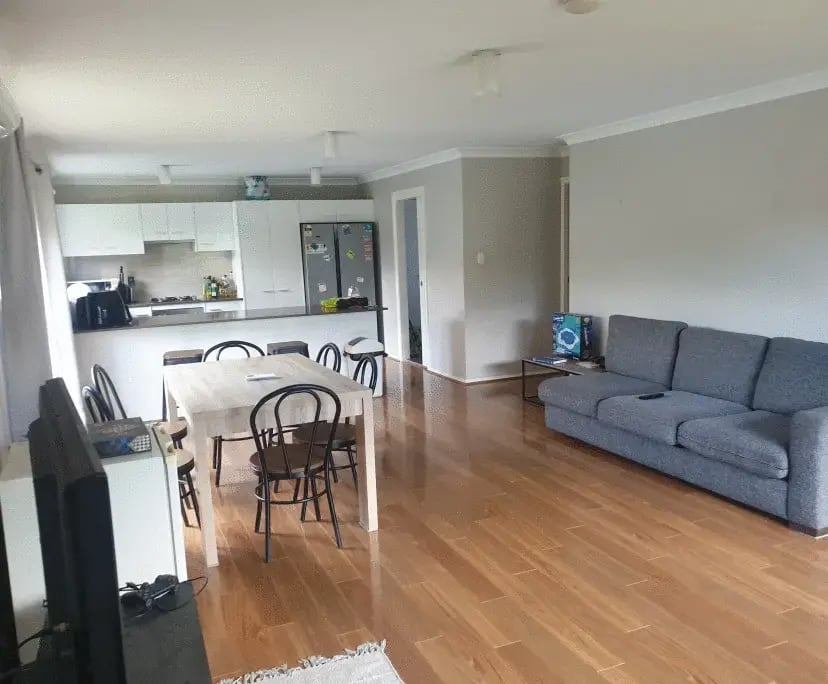 Unfurnished room in a share house