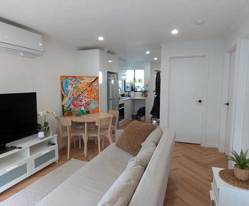 $325, Flatshare, 2 bathrooms, Brunswick VIC 3056