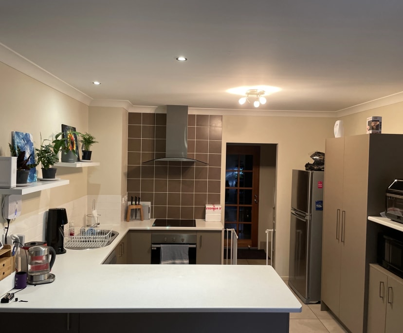 $200, Share-house, 3 bathrooms, One Mile QLD 4305