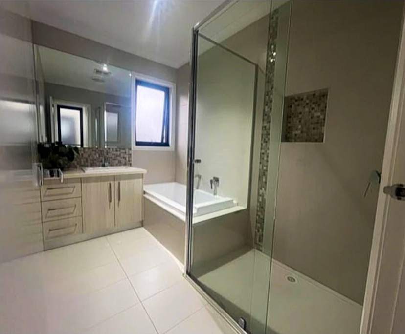 $250, Share-house, 3 bathrooms, Saint Albans VIC 3021