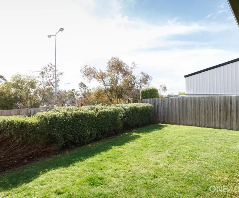 Room for Rent in Mowbray, TAS 199, Furnished, Sha...