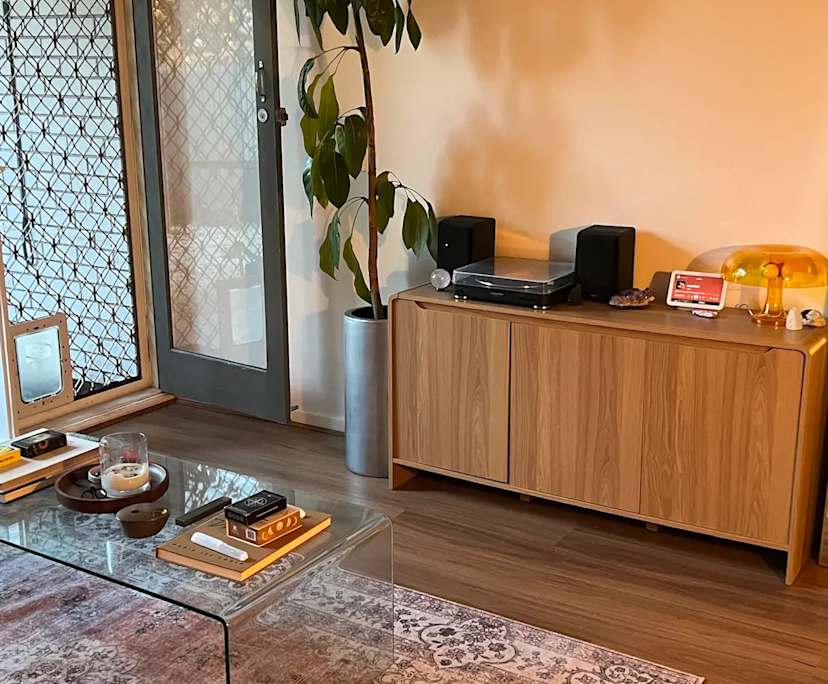 Whole property with 2 rooms for rent