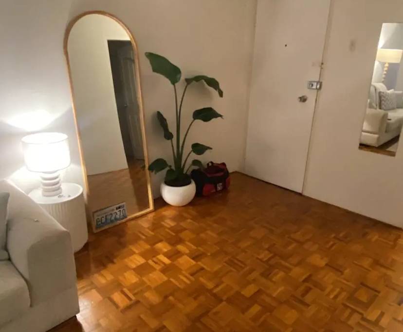 Whole property with 1 room for rent