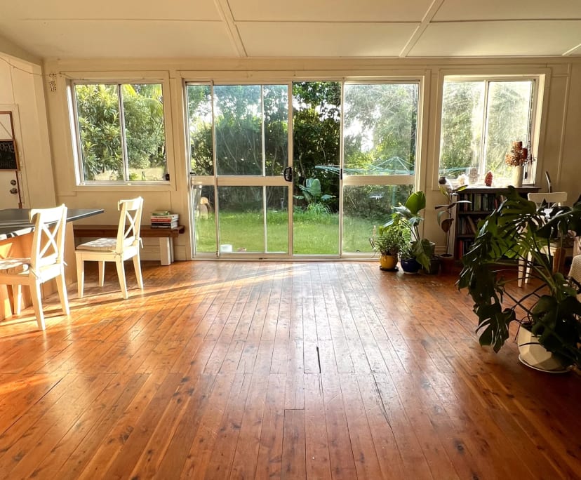 Room in a share house