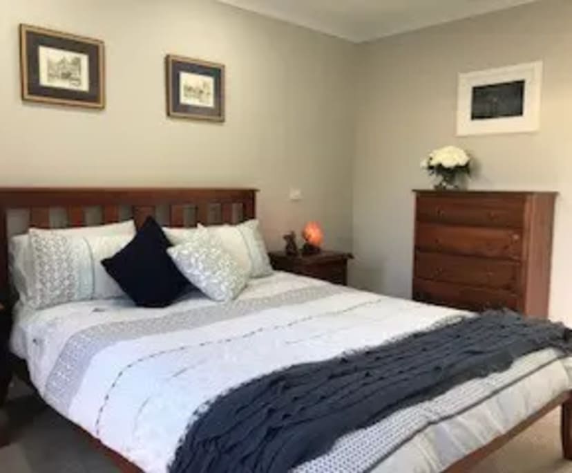 $420, Whole-property, 1 bathroom, Mount Eliza VIC 3930