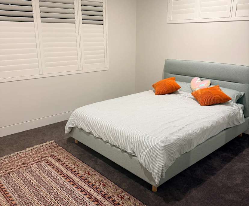 Furnished room with own bathroom