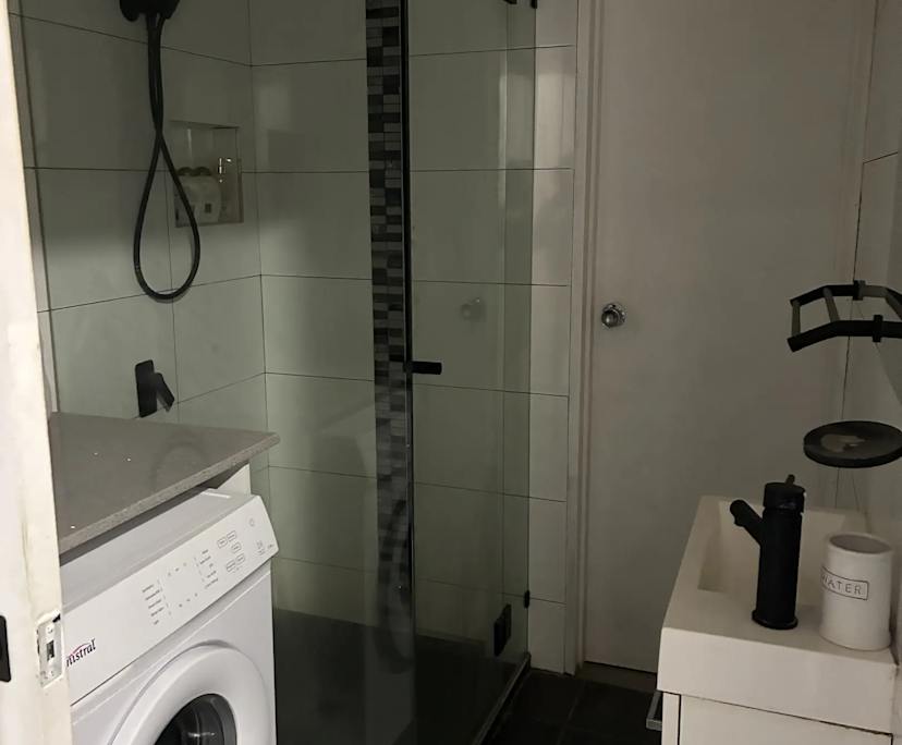 $800, Whole-property, 3 bathrooms, Deer Park VIC 3023