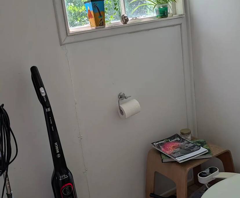 $250, Student-accommodation, 3 bathrooms, Newtown QLD 4305