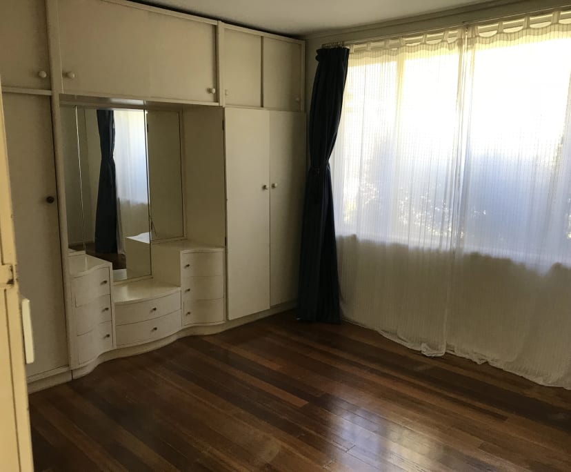 Room in a share house