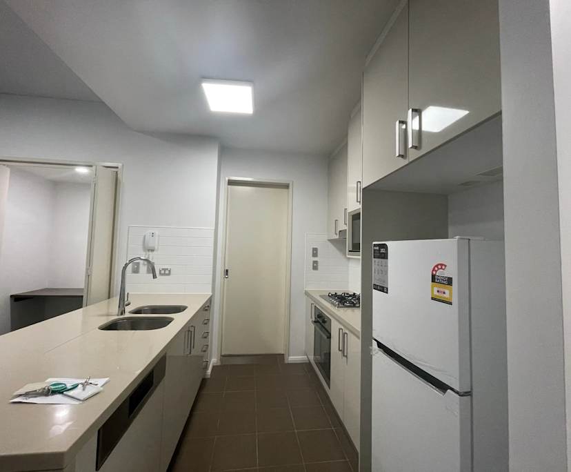 $1,285, Whole-property, 2 bathrooms, Waterloo NSW 2017