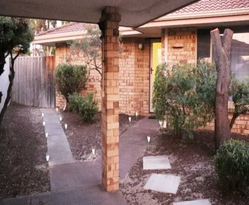 Whole property with 2 rooms for rent