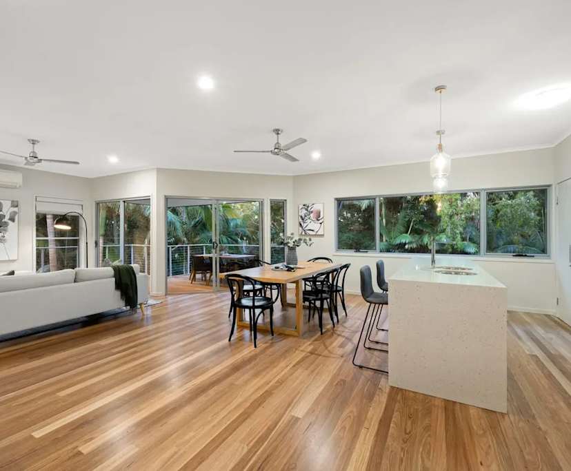 Whole property with 2 rooms for rent