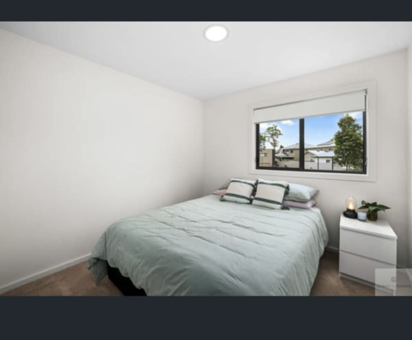 propertyImage