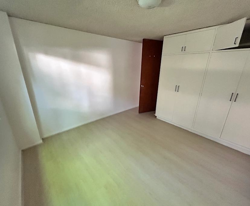 Unfurnished room in a flatshare