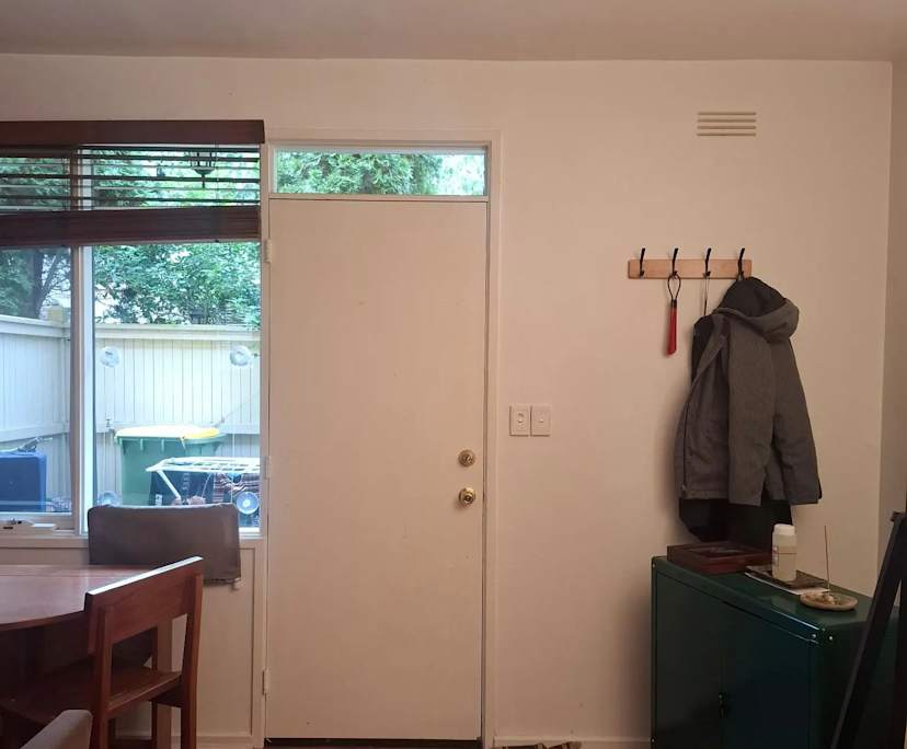 Unfurnished room in a flatshare