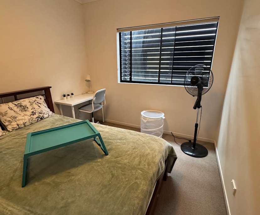 $350, Flatshare, 2 bathrooms, East Brisbane QLD 4169