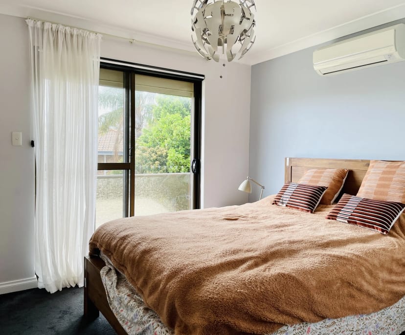 Furnished room in a share house