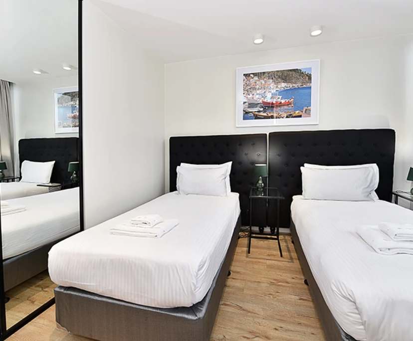 $999, Whole-property, 2 bathrooms, Melbourne VIC 3000