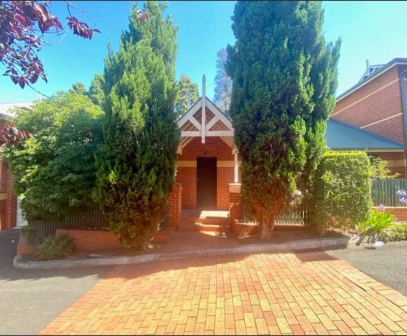 Room in a share house