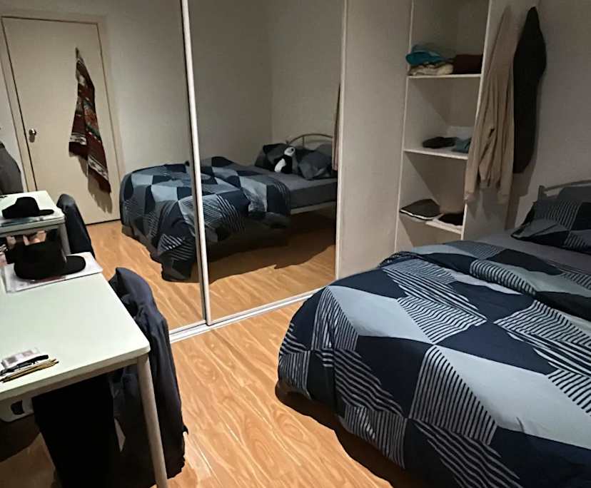 Furnished room in a flatshare