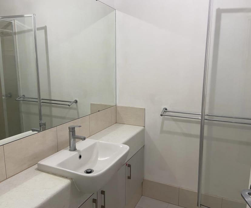 Room in a share house