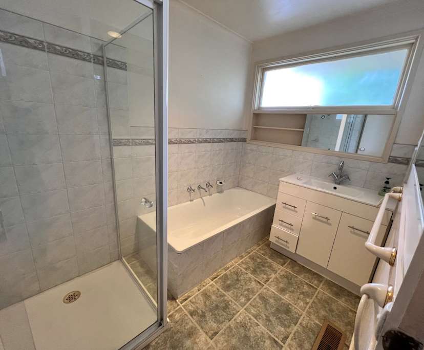 $250, Share-house, 5 bathrooms, Glen Waverley VIC 3150