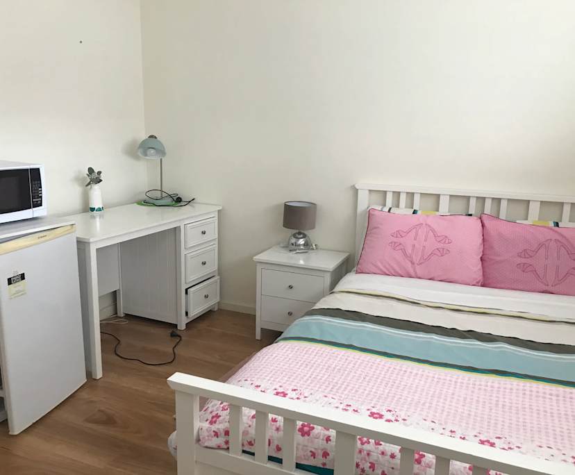 $220, Share-house, 6 bathrooms, Flinders NSW 2529