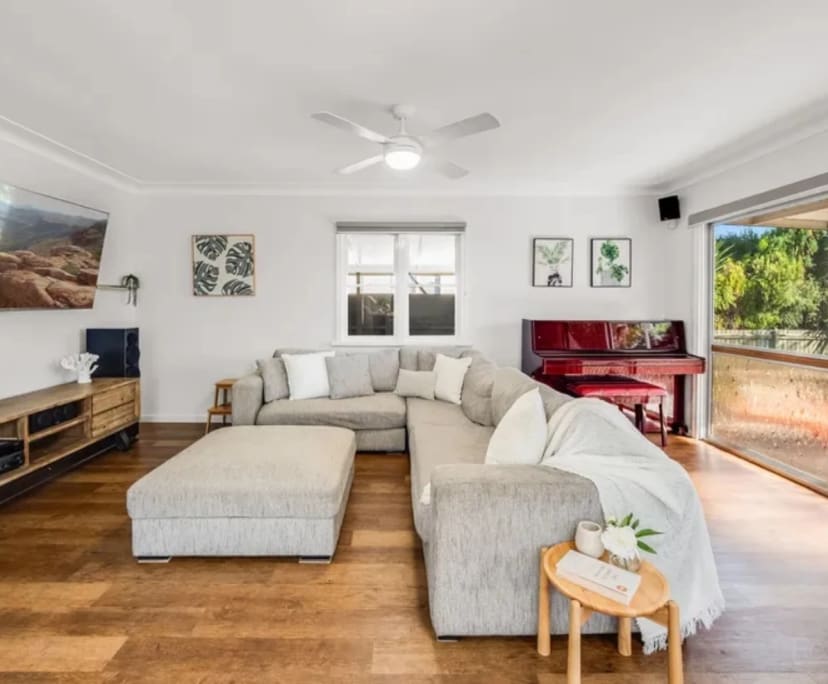 $320, Share-house, 3 bathrooms, Wilsonton QLD 4350