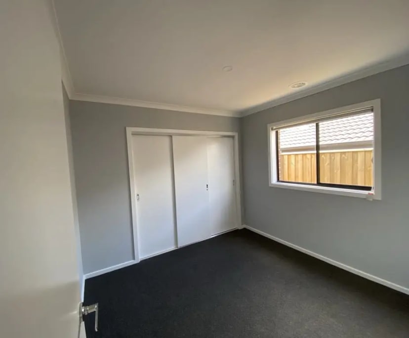 Unfurnished room in a share house