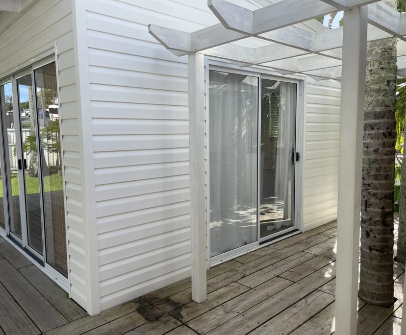 Unfurnished room with own bathroom