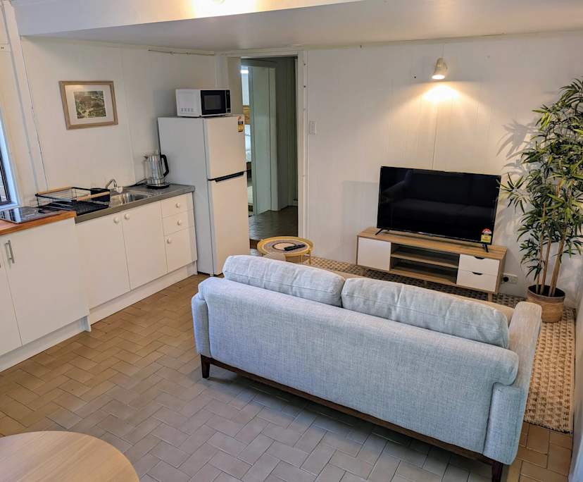 $690, 1-bed, 1 bathroom, Coogee NSW 2034